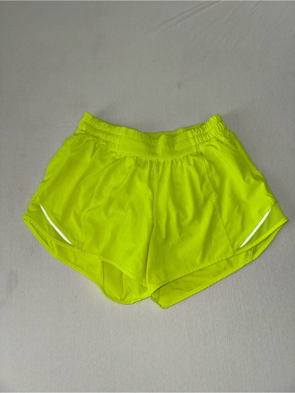 Lululemon Hotty Hot Short II *Long 4"